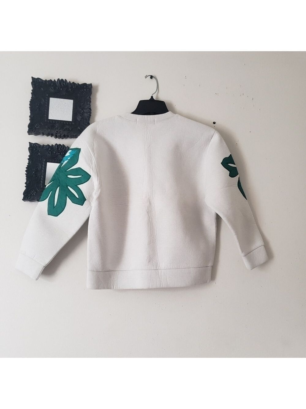 Sweater - Picture 3 of 12